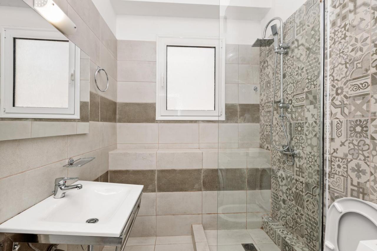 Holiday Apartment Glyfada Athene Buitenkant foto