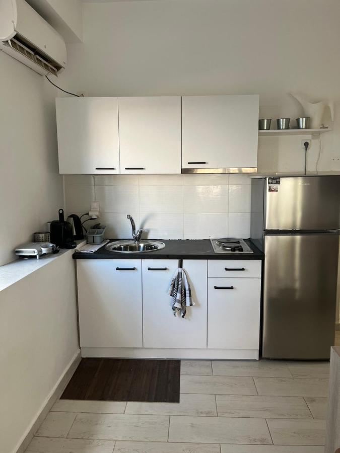 Holiday Apartment Glyfada Athene Buitenkant foto